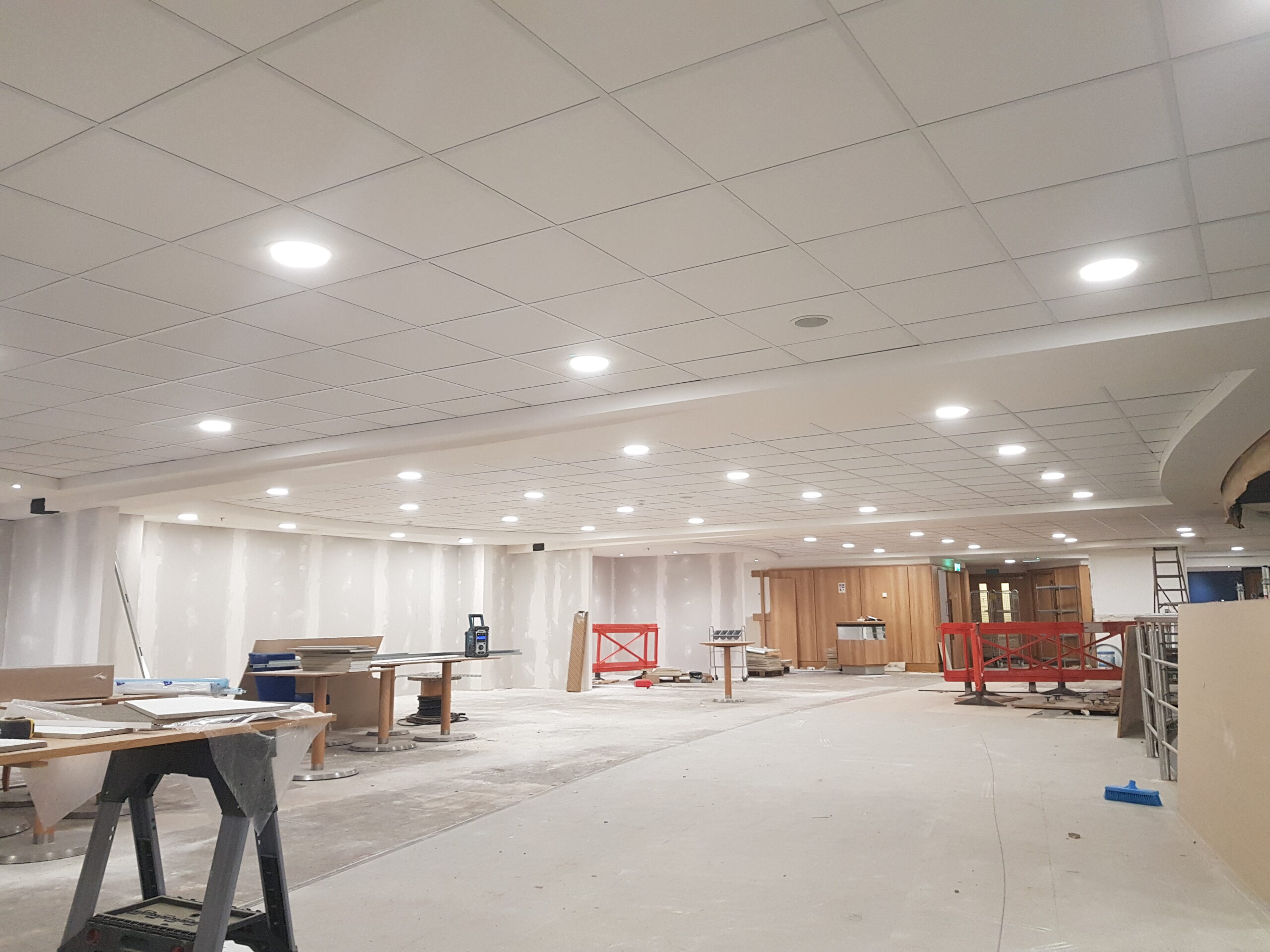 suspended ceilings in sutton coldfield, walsall, wolverhampton, cannock, birmingham and the west midlands